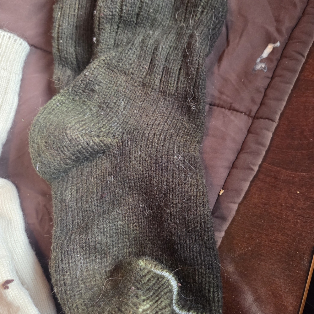 Cozy Women's Knit Socks - Black, Blue, Cream - Picture 3 of 7